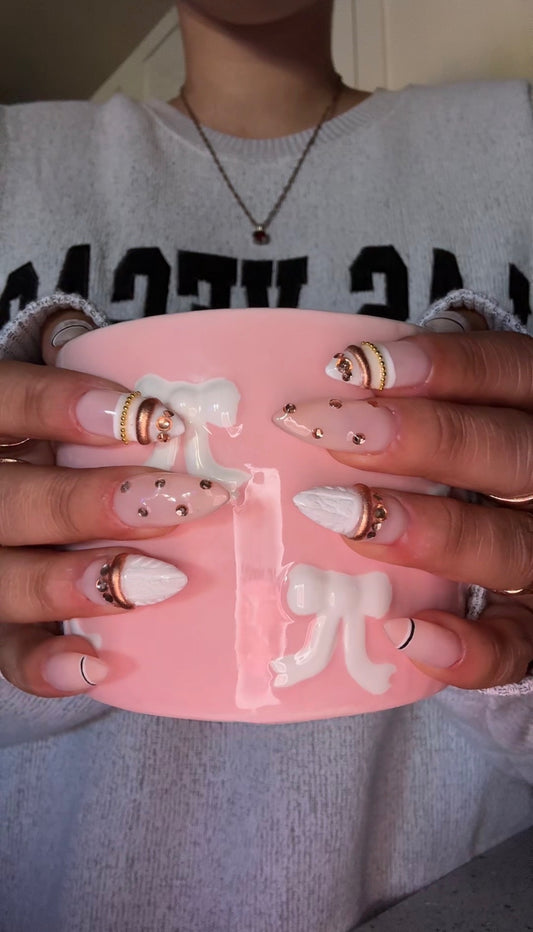 Chic Set Press On Nails